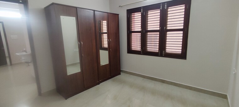 Room, pearl-of-paradise 2 Bedroom 1200 Sq.Ft. Builder Floor In Bommanahalli Bangalore 9176734