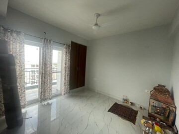 Room in 3 BHK Apartment at Sahastradhara – for Rent