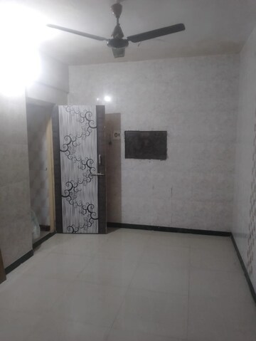 Room in 1 BHK Apartment at Lalit CHS, Kalwa – for Rent