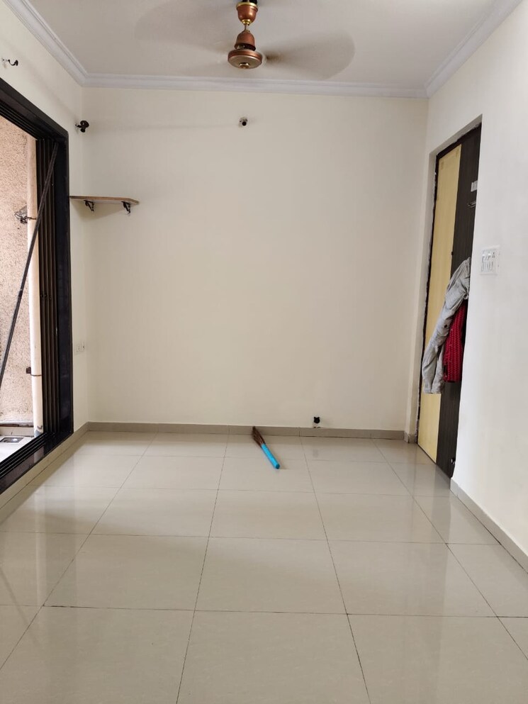 Living Room, nisarg-hyde-park 1 Bedroom 670 Sq.Ft. Apartment In Kharghar Navi Mumbai 9176789