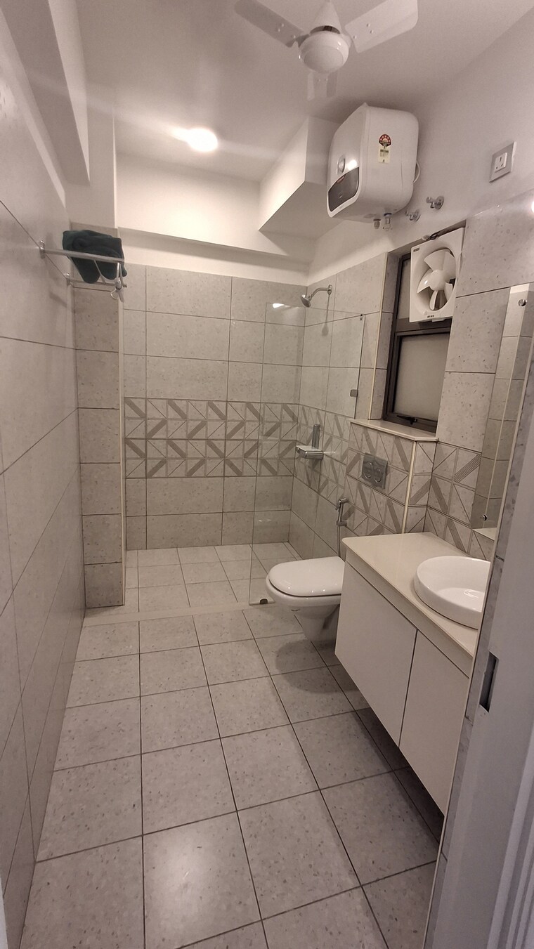 Bathroom, ashiana-tarang 2 Bedroom 1131 Sq.Ft. Apartment In Sector 24 Bhiwadi 9176860