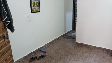 Living Room in 1 BHK Builder Floor at Vaishali Sector 3 – for Rent