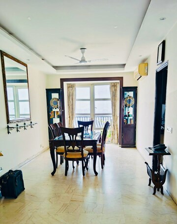 Living Room in 4 BHK Apartment at DLF Windsor Court, Dlf Phase iv – for Rent