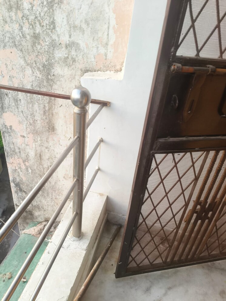 Balcony, saket 2 Bedroom 800 Sq.Ft. Builder Floor In Saket Delhi 9176954