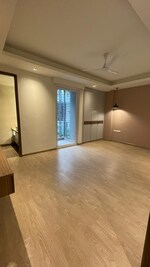 3 BHK + Servant Room 160 Sq.Yd. Builder Floor in Chittaranjan Park