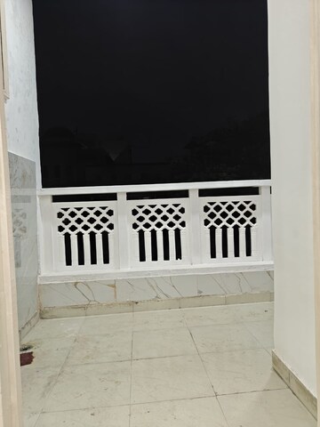 Room in 3 BHK Apartment at Gulshan GC Grand, Vaibhav Khand – for Sale
