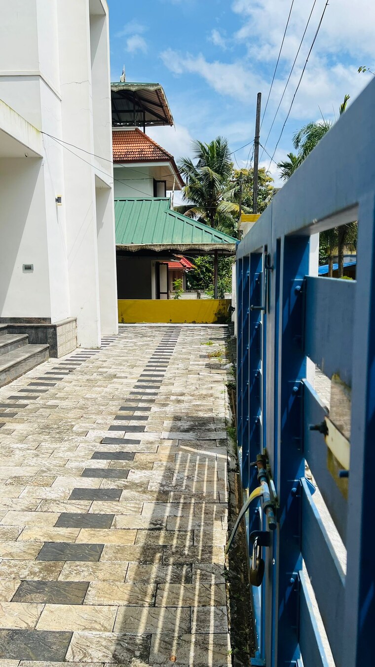 Balcony, urakam 4 Bedroom 2000 Sq.Ft. Independent House In Urakam Thrissur 9177164