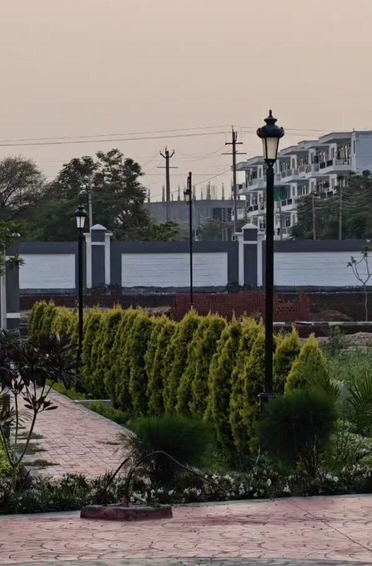 Garden, panchkula urban estate  100 Sq.Yd. Plot In Panchkula Urban Estate Panchkula 9177177