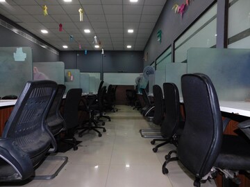  Office Space For Rent in Dadar West