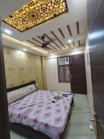 Bedroom in 2 BHK Builder Floor at Dwarka Mor – for Rent