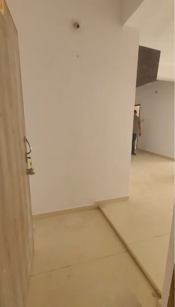 Room in 3 BHK Apartment at Science City – for Rent
