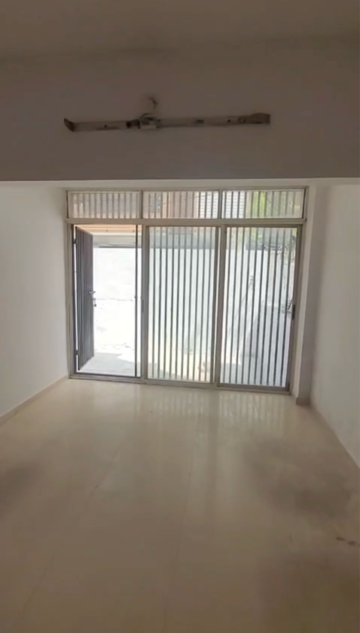 Room in 3 BHK Apartment at Science City – for Rent