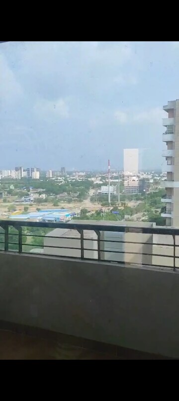 Swimming Pool in 3 BHK Apartment at NCR Monarch, Sector 1 Greater Noida – for Rent