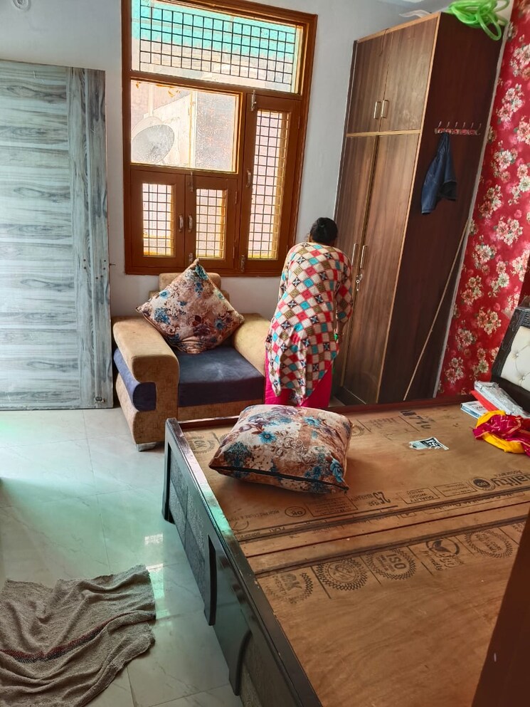 Bedroom, dwarka mor 2 Bedroom 60 Sq.Yd. Builder Floor In Dwarka Mor Delhi 9177383