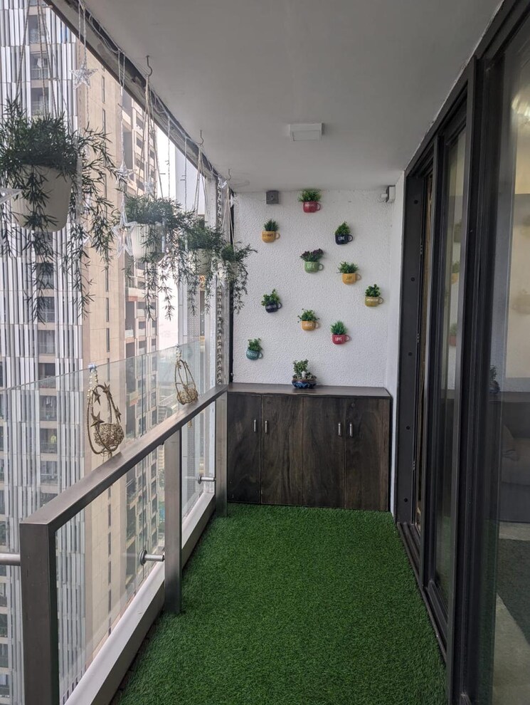 Balcony, lodha-ncp-commercial-tower-supremus 2 Bedroom 1086 Sq.Ft. Apartment In Wadala Mumbai 9177408