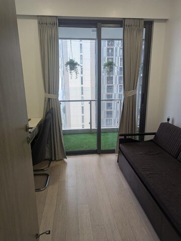 Room in 2 BHK Apartment at Lodha NCP Commercial Tower Supremus, Wadala – for Sale
