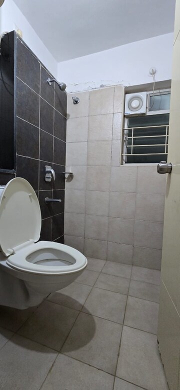 Bathroom in 3 BHK Apartment at DSR Rainbow Heights, Hsr Layout – for Rent