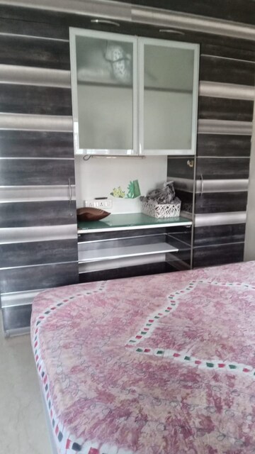 Furnished Amenities in  Pg at Worli – for Rent