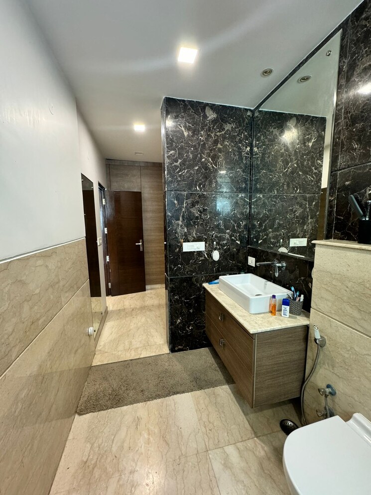 Team Area, tata-gurgaon-gateway 2 Bedroom 1580 Sq.Ft. Apartment In Sector 112 Gurgaon 9177439