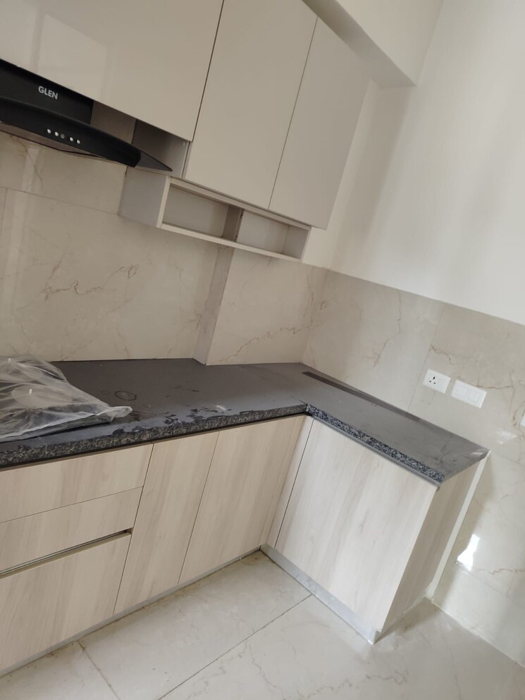 Kitchen, pareena-coban-residences 3 Bedroom 1997 Sq.Ft. Apartment In Sector 99a Gurgaon 9177467