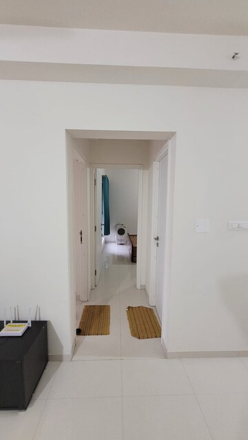 Room in 2 BHK Apartment at Godrej Hillside, Mahalunge – for Rent