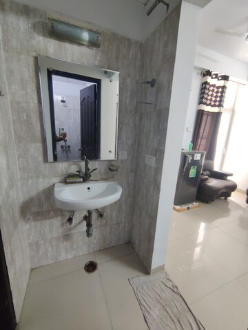 Bathroom in 1.5 BHK Apartment at Rishabh Cloud 9, Sector 1 Vaishali – for Rent