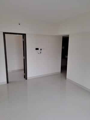 Room in 3 BHK Apartment at Navi Peth – for Sale