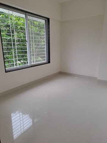 Room in 3 BHK Apartment at Navi Peth – for Sale