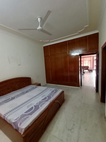 Bedroom in 3 BHK Independent House at Sector 16 – for Rent