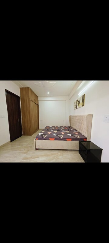 Bedroom in 2 BHK Builder Floor at Surendra Avenue 69, Sector 69 – for Rent