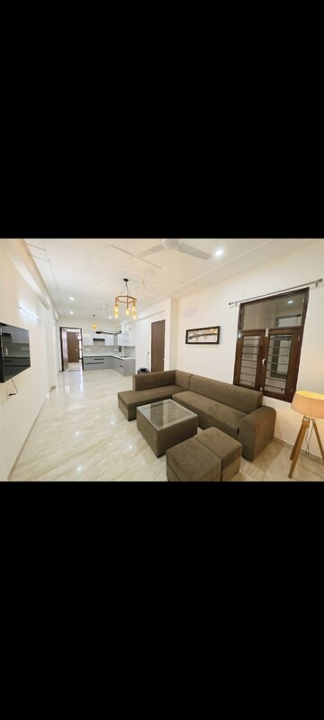 2 BHK Builder Floor For Rent in Surendra Avenue 69, Sector 69