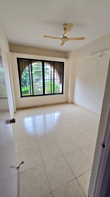 Room in 2 BHK Apartment at Nyati Meadows, Wadgaon Sheri – for Rent