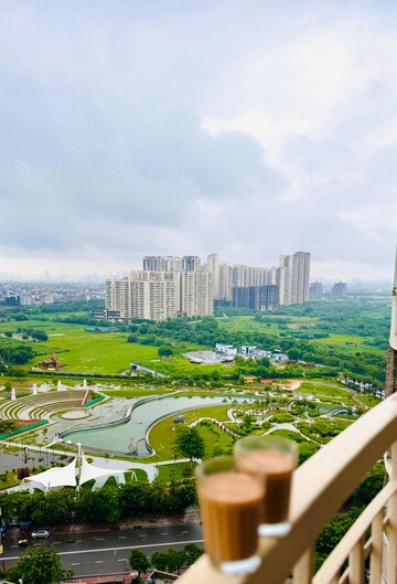 3 BHK Apartment – Exterior View View at Antriksh Golf View, Sector 78 - for Rent