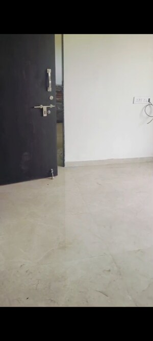 Room in 1 BHK Apartment at Space New Vrindavan, Andheri East – for Sale