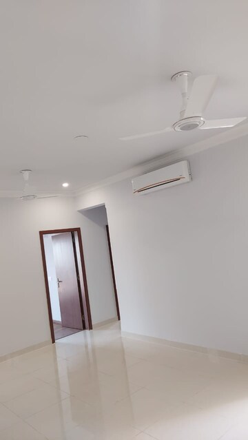 Furnished Amenities in 3 BHK Builder Floor at Central Park Flower Valley Aqua Front Towers, Sohna Sector 33 – for Rent