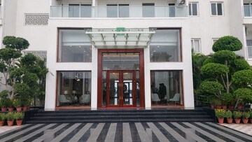 3 BHK Builder Floor For Rent in Central Park Flower Valley Aqua Front Towers, Sohna Sector 33