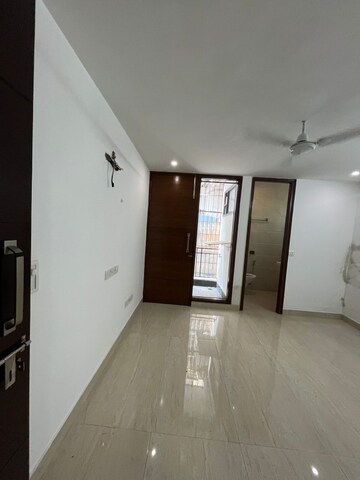 Building Lobby in 3 BHK Apartment at DDA Rosewood Apartments, Vasant Kunj – for Rent