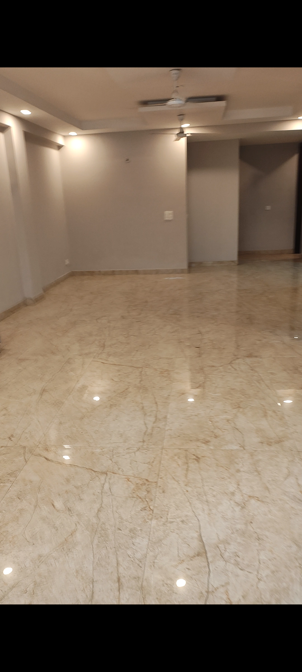 3 BHK Builder Floor For Rent in Paryavaran Complex