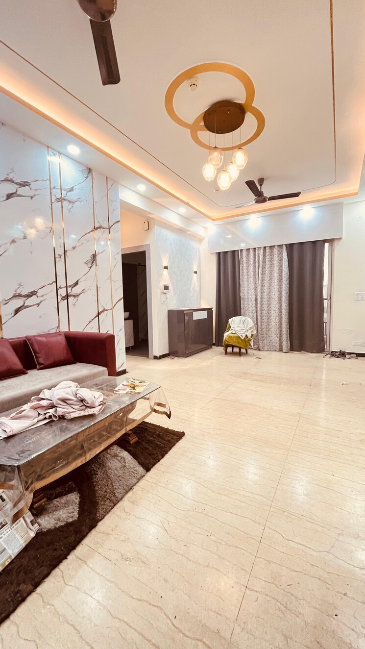 Bedroom, mahagun-mezzaria 3.5 Bedroom 25000 Sq.Ft. Apartment In Sector 78 Noida 9177637