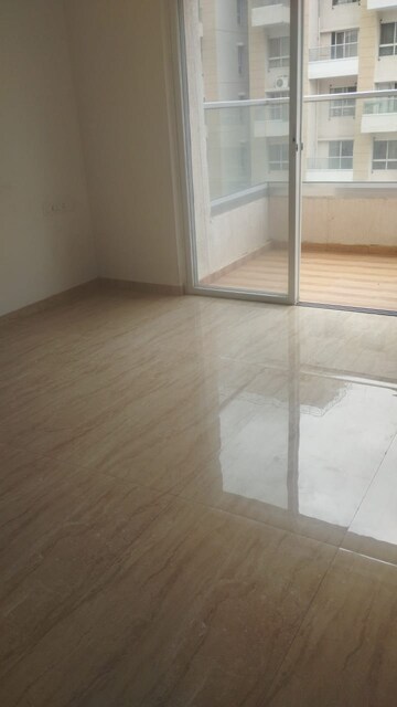 Room in 2 BHK Apartment at VTP Leonara, Mahalunge – for Rent