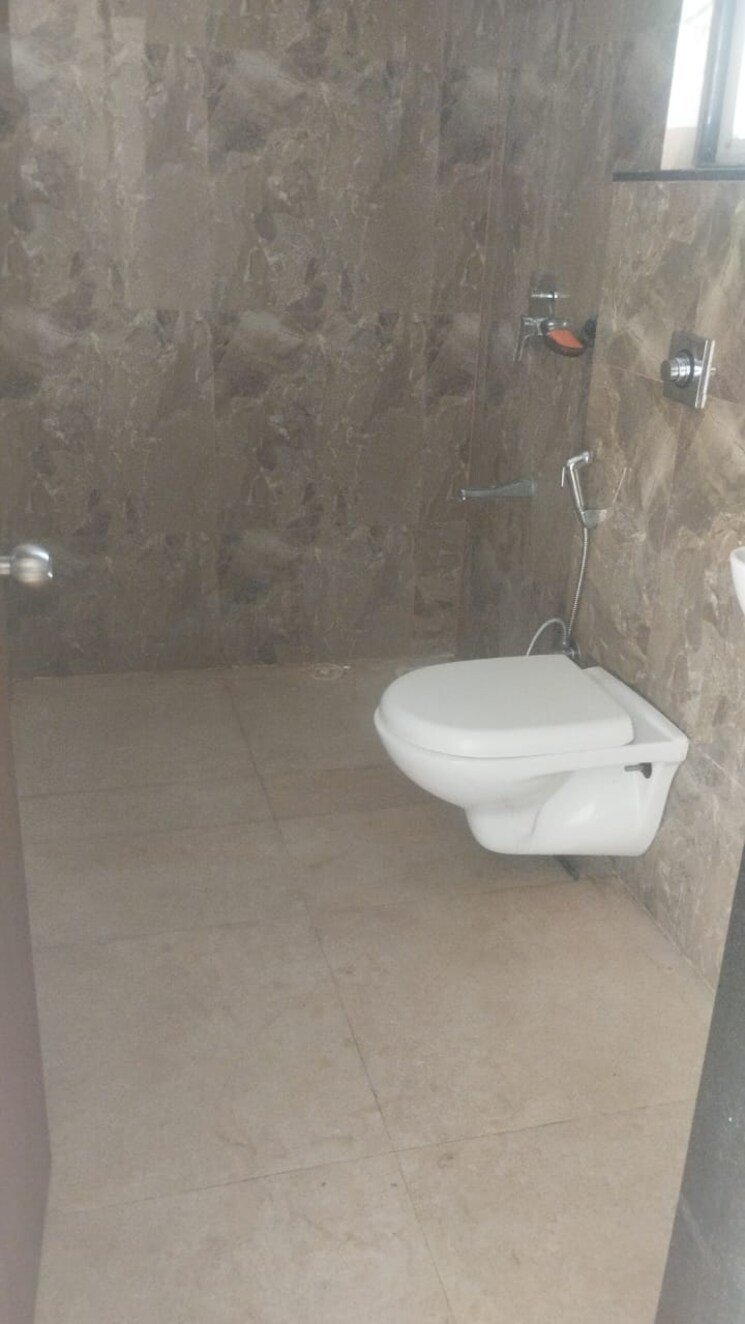 Bathroom, vtp-leonara 2 Bedroom 800 Sq.Ft. Apartment In Mahalunge Pune 9177624
