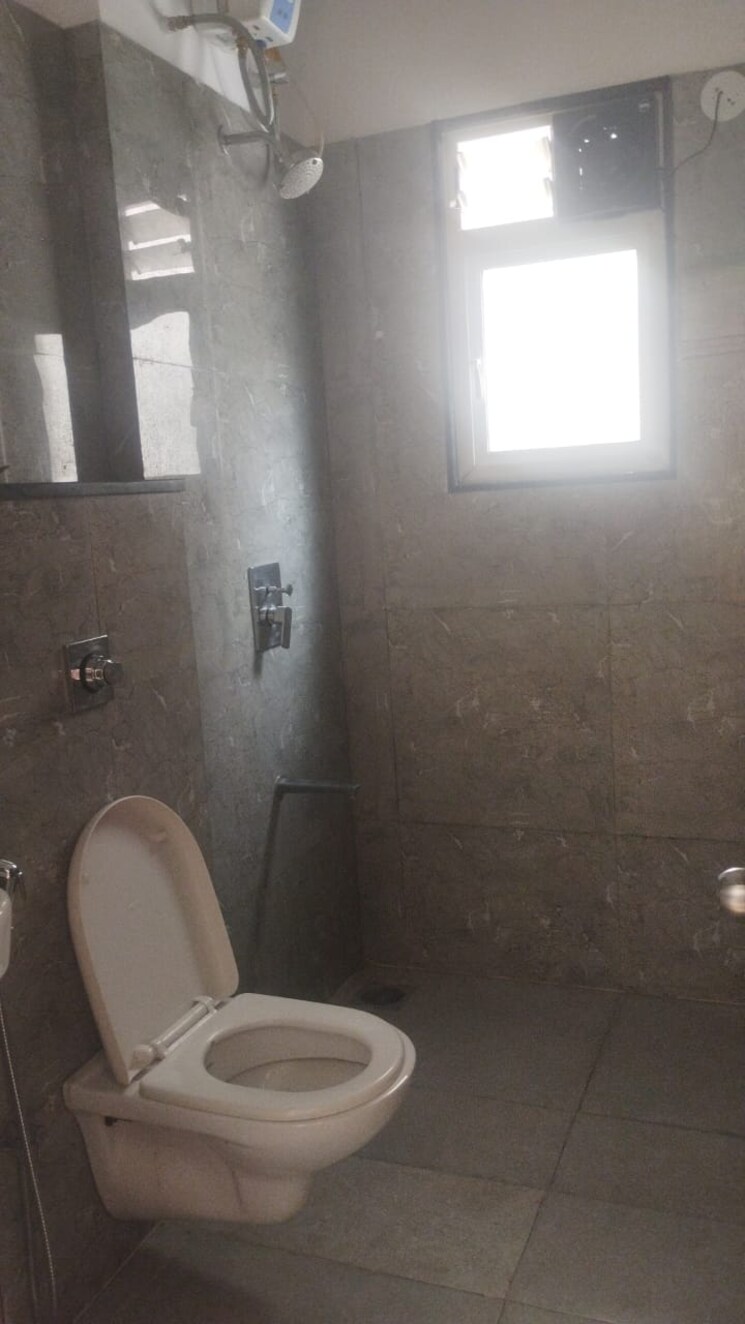Bathroom, vtp-leonara 2 Bedroom 800 Sq.Ft. Apartment In Mahalunge Pune 9177624