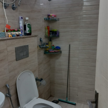 Bathroom in 2 BHK Apartment at Ajnara Ambrosia, Sector 118 – for Rent