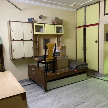 Living Room in 2 BHK Apartment at Shatabdi Vihar, Sector 52 – for Rent