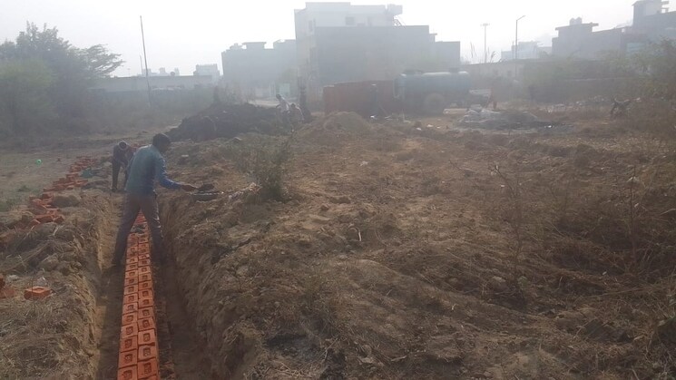 undefined, upsidc site c  323 Sq.Mt. Plot In Upsidc Site C Greater Noida 9177675