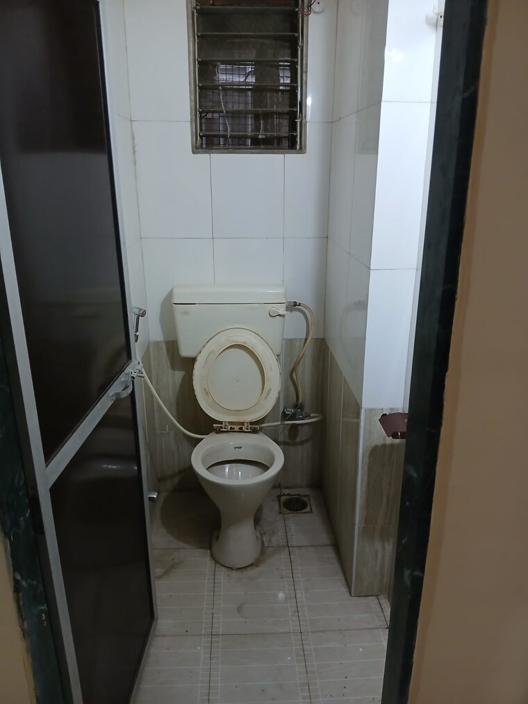 Master Bedroom, bindra-complex 1 Bedroom 450 Sq.Ft. Apartment In Andheri East Mumbai 9177796