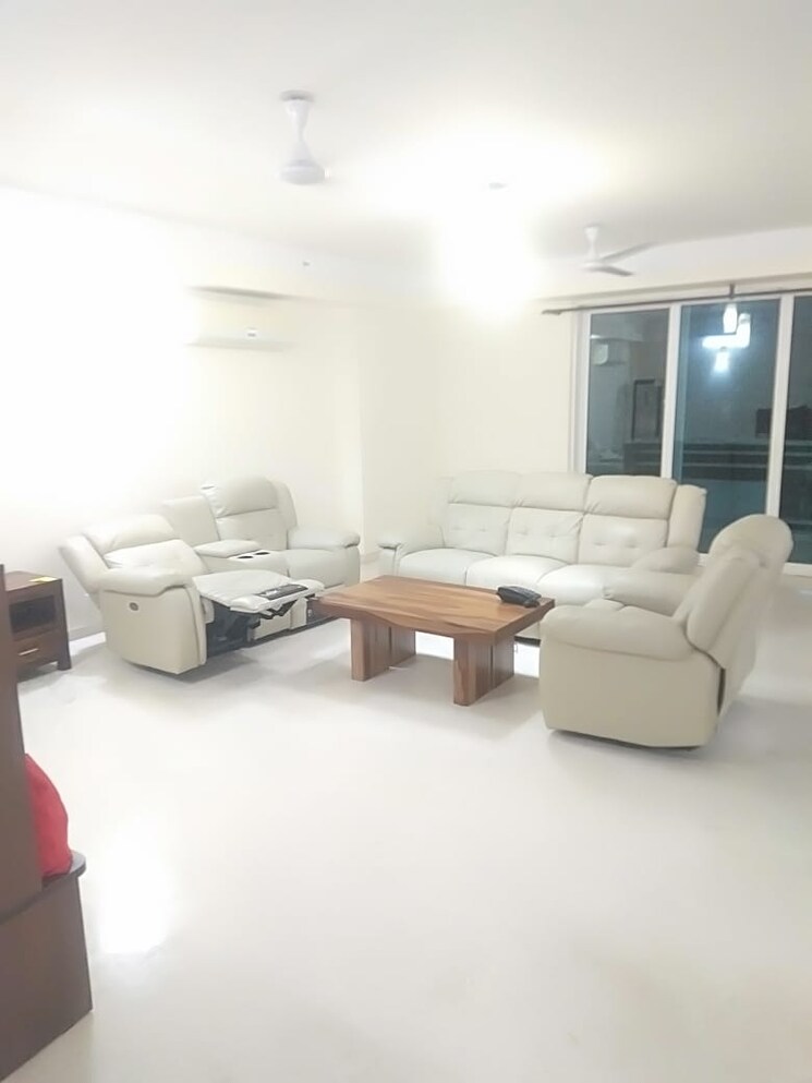 Living Room, dlf-the-belaire 4 Bedroom 4200 Sq.Ft. Apartment In Sector 54 Gurgaon 9177744