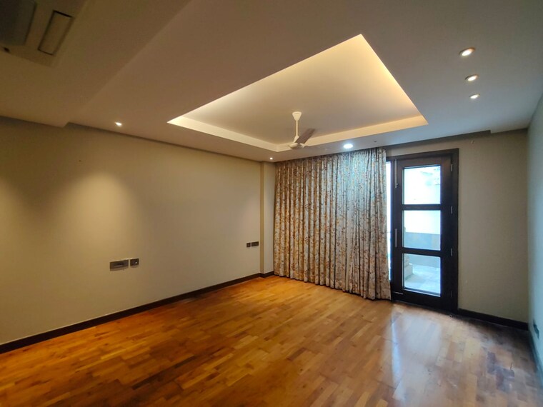 Room, hauz khas 4 Bedroom 5580 Sq.Ft. Builder Floor In Hauz Khas Delhi 9177776