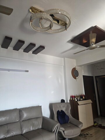 Living Room in 3 BHK Apartment at DLF Silver Oaks, Sector 26 – for Sale