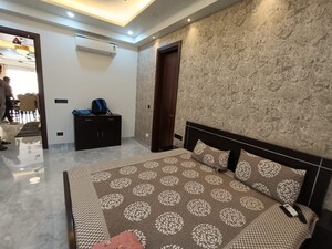 Bedroom in 6+ BHK Villa at Dlf Phase I – for Sale